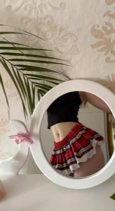 Wait for me to turn around (@Sophie.rmz) [OnlyFans]