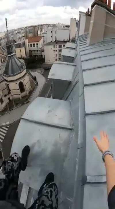 Simon Nogueira - o lusodescendente que anda pelos telhados de Paris