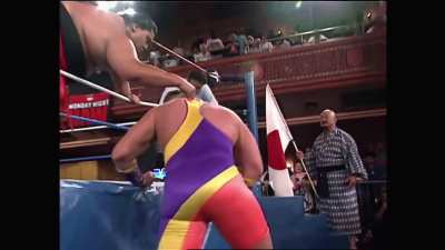 Crush vs. Yokozuna for the WWF Title, Monday Night Raw (Aired July 12, 1993, taped July 5, 1993 from Manhattan, NY)