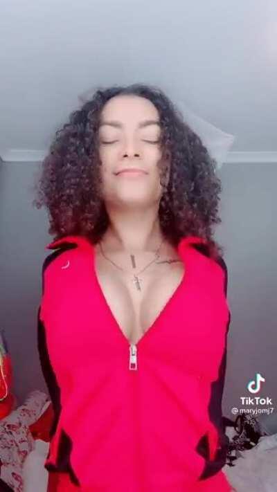 thats a strong zip 🍒