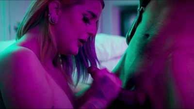 Taking a facial infront of her cameraman boyfriend