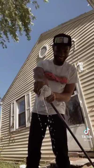 I feel so bad for laughing