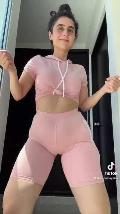 Armenian Thickaz 🇦🇲