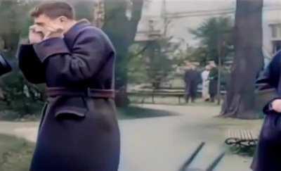 Shell-shocked WW-I veteran terrified of his own uniform