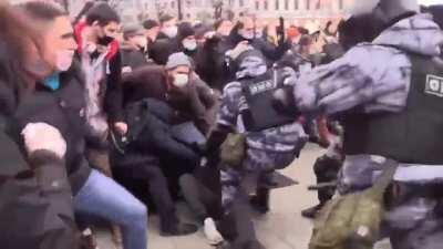 Guy went full berserk on today's protests in Russia
