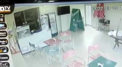 La Plata: Entraron a robar a un negocio y firulais defendió a su dueño