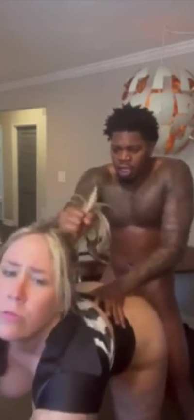 Thick pawg gets her ass clapper by a bbc ❄️🐰