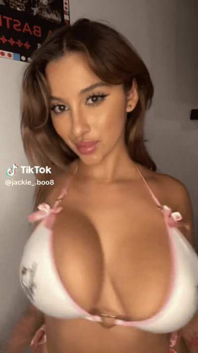 @jackie_.boo8 | Jackie Love 