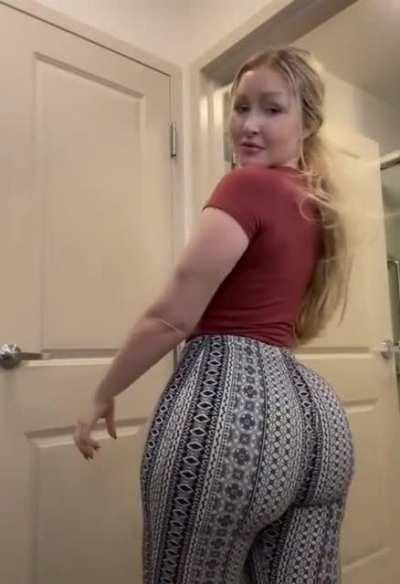 White nubian queen 👑