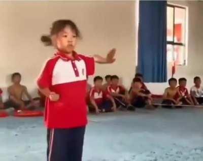 Los chairos quisieran tener la habilidad de echarse esas maromas con la misma gracia.