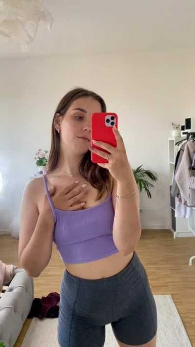 Be honest would you masturbate to my nudes if I ever send you some 😇