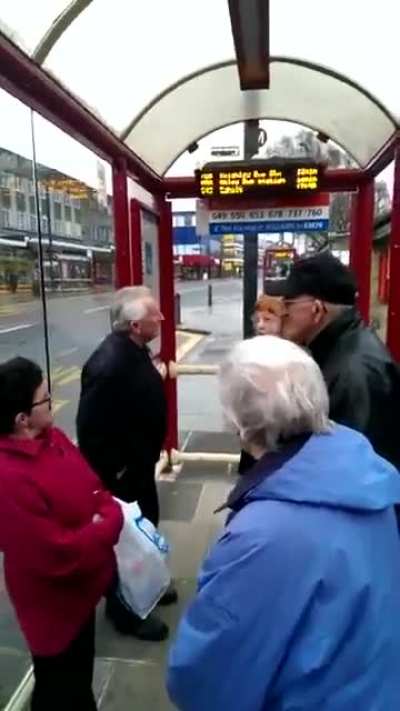 Argument about the laws of execution at a bus stop