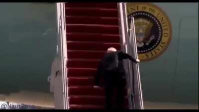 Sorry if posted before but you know who did it 😂🤣