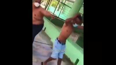 Isso que dá ter amigo gordo