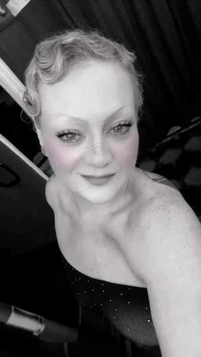 What seduction looks like