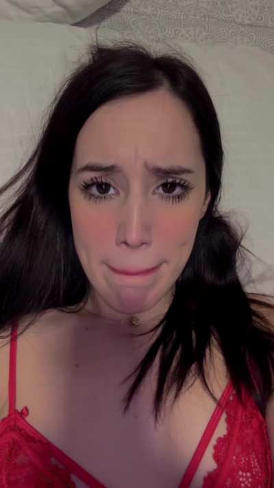 Would you take the chance to fuck this MILF Arab girl?