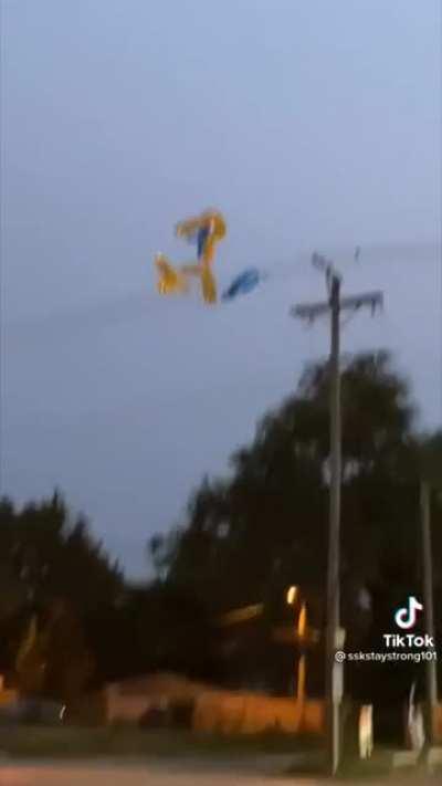 Party balloons and power lines don’t mix