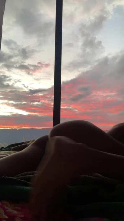 Let's say goodbye to this beautiful sunset as it should be 😈🤤🥵