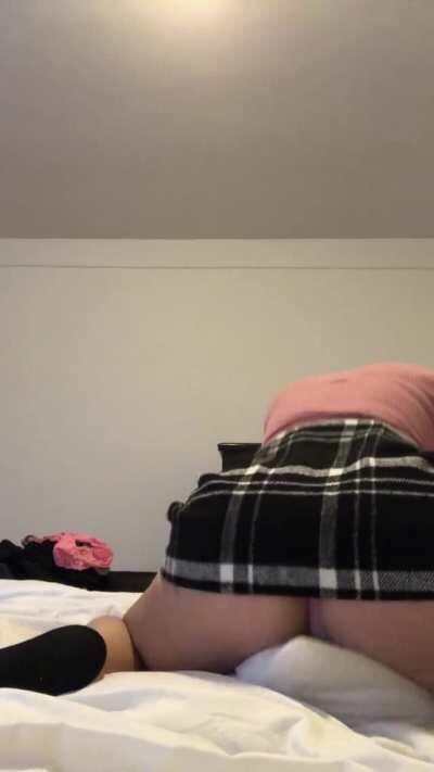 School girl pillow humping vibes [f]