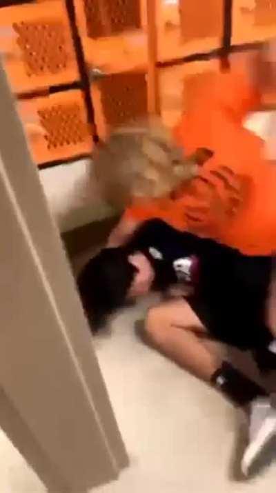 Middle School Fight - 8th Graders (Believe it or not!)