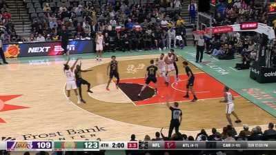 [Highlight] Vassell drills 5th triple on a career-night with 36 points