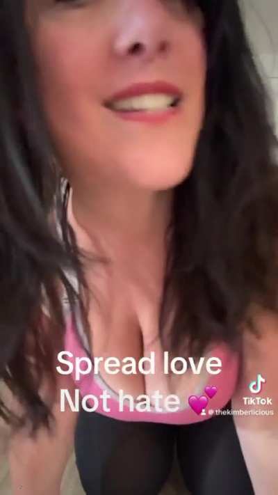 If I had my own world, I’d build you an empire 💕