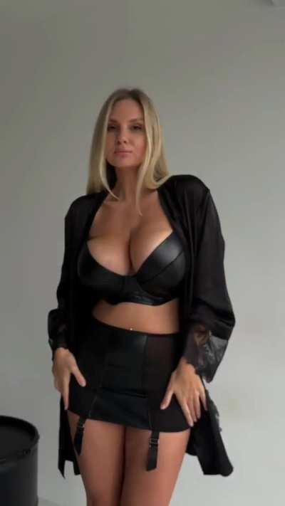 A familiar face at Crazy Beach