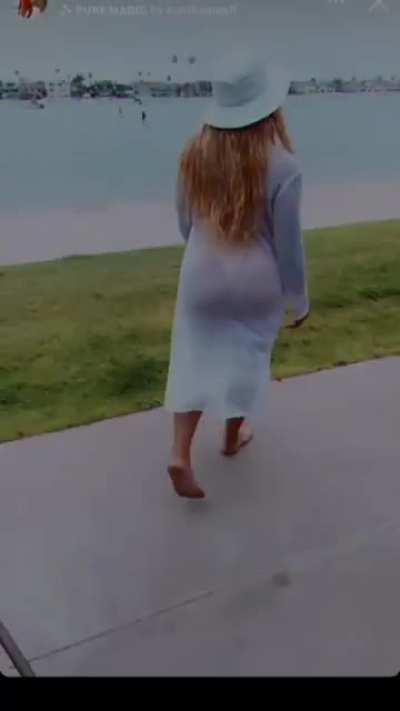 Those Cakes🍑🍑😋