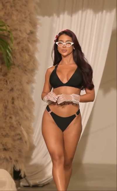 Daniela Hincapie - Relleciga, Miami Swim Week 2025