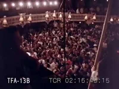 A tour of Rio de Janeiro and the annual carnival in the 1950s. Transferred from 35mm Technicolor print.