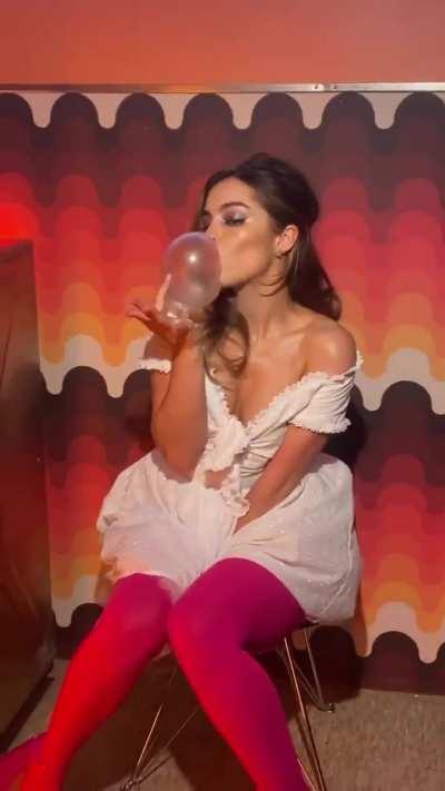 Addison | Photoshoot BTS | IG | August 2023