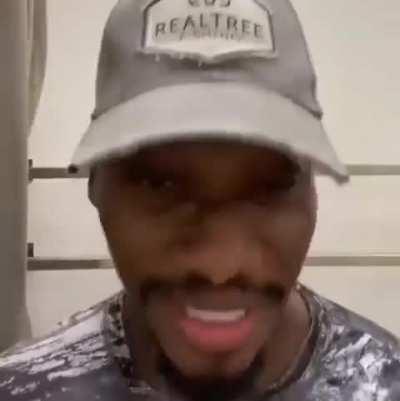 Dreamybull talks to his 12 y o fan