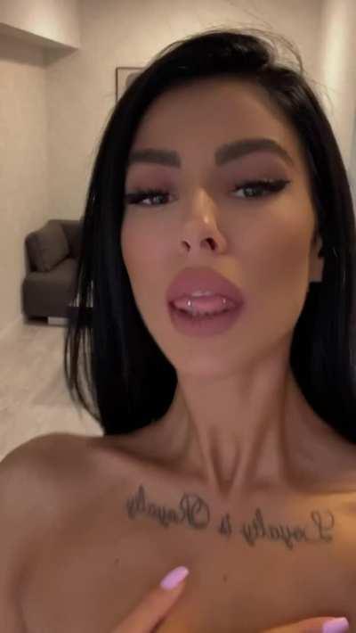 I wanna let one of u cum on my tits multiple times