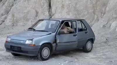 Eu tentando enviar um conteúdo que não seja repost ou N S F W :