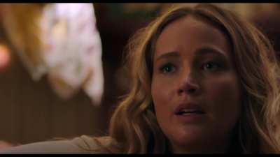 No Hard Feelings (2023): Jennifer Lawrence shorts butt