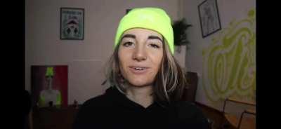 Jodiecalussi stöhnt