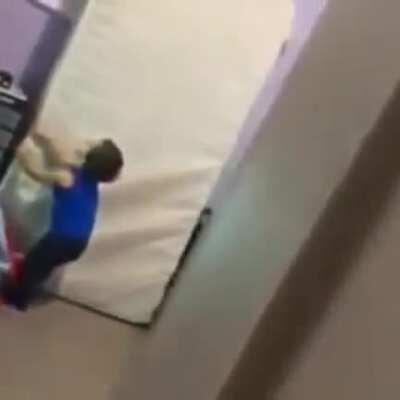 CHiLd iS CrUshEd bY a MaTtResS