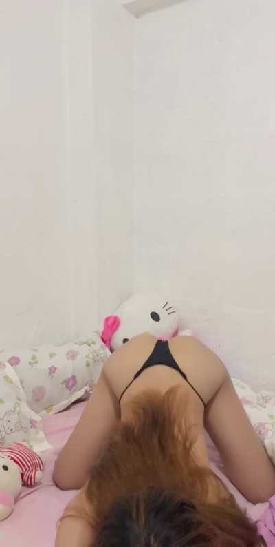 Do guys still like girls with small boobs like me?