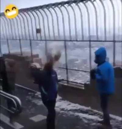 today's weather is suitable for flying
