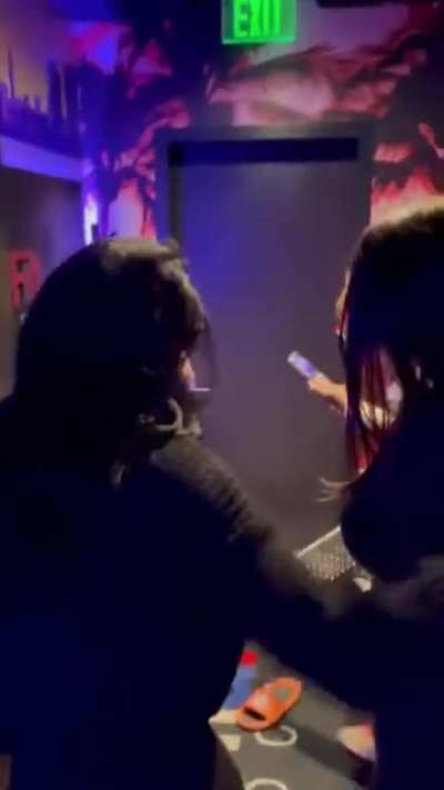 Does anybody know what PODCAST this is in Florida? Who are these people?