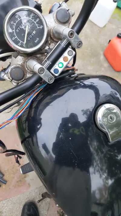 1994 Yamaha Virago 535 (fuel pump?)