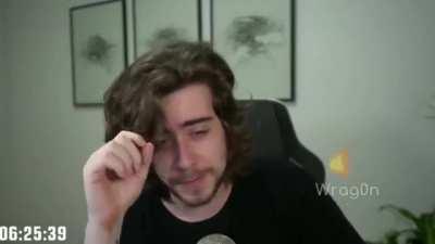 OLHA OQ ESSE NERD TA FALANDO !IDEOLOGIA