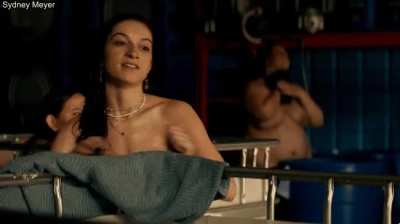 Sydney Meyer - Y : The Last Man (S01E06)