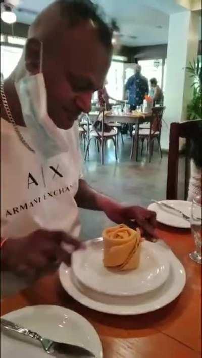 That's a somewhat tasty-looking dessert.......