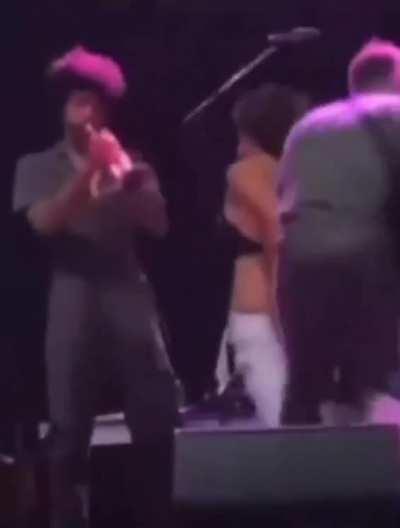 We gotta blame R. Kelly somehow for this smh