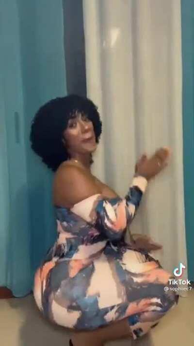 Might be a reupload but she is so damn sexy 🤤