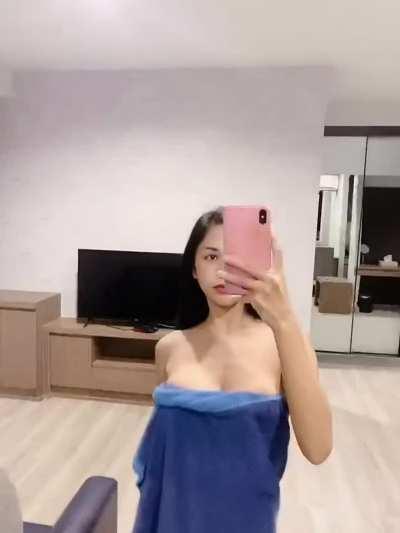 Should I strip in this subreddit more often for you guys?🙄 I'm insecure