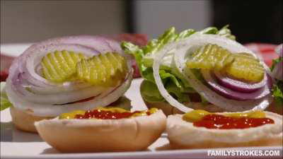 Sis and Bro Are Good Listener 😜