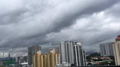 Took this time-lapse of the clouds outside my balcony today!