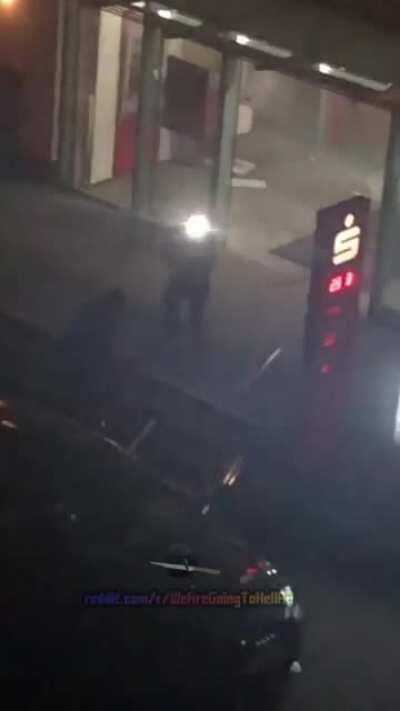 Tineri intreprinzatori